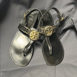 Tory Burch Black Leather Sandals with Gold Medallions Sz 9.5